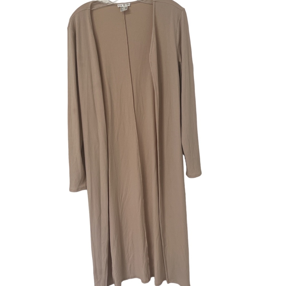 2 piece set v neck form fitting with sister Venus Size Medium